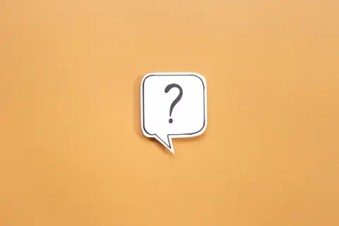 来年から徴収が始まるという「独身税」って独身の人だけが対象なんですか？ 何に使われる税金なんでしょうか。