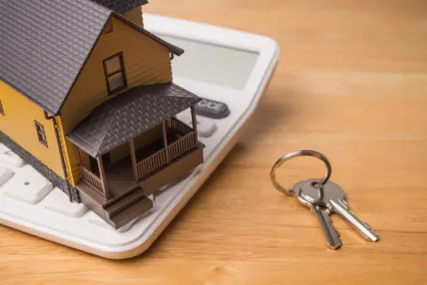 これまでの貯金をはたいて、50歳で住宅ローンを完済しようと思います。老後のためにも、ローンはなるべく早く終わらせた方がいいですよね？