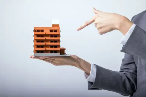 結婚祝いに「6000万円」のマンションを義両親からもらった！ さすがに税金が心配なのですが、いくら払うことになるのでしょうか？