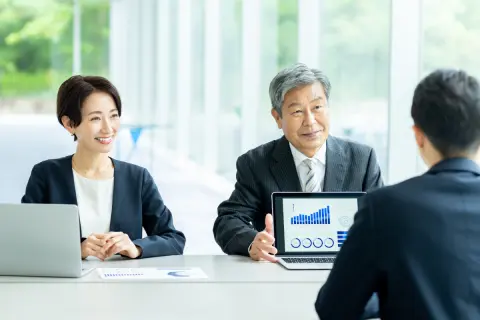 「コンサル＝高年収」のイメージです。実際「新卒3年目で“年収1000万円”も夢じゃない」と聞いたのですが、本当でしょうか？