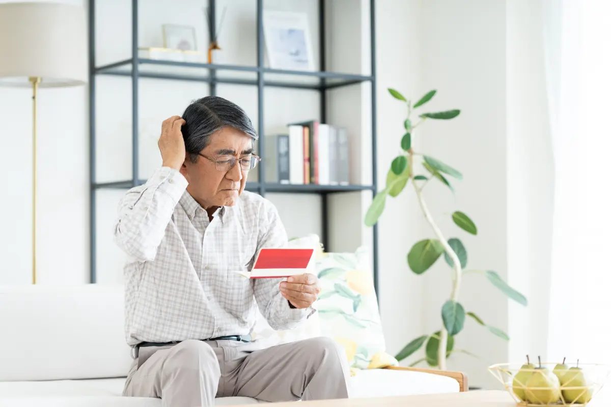 年金を“月額20万円程度”はもらっているのに「生活が苦しい」とこぼす両親…。高齢者の「年金生活」はそんなに余裕がないものなのでしょうか？