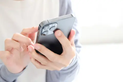 スマホを買い替えたいけど“13万円”もする「iPhone 17」は高すぎる！ 型落ちになった「iPhone 16」ならお得に買えますか？