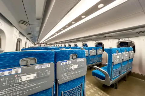 そろそろ年末年始の「大阪帰省」に“新幹線をネット予約”しようと思っています。「2ヶ月前なら飛行機の方がお得」と聞いたのですが本当？