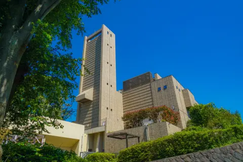 祖母の「火葬料」が“9万円”もかかり、祖父のときは“5万円以下”だったのでびっくり…！ 東京23区内の火葬料が“高騰”している理由とは？ 「火葬料」の全国平均も解説