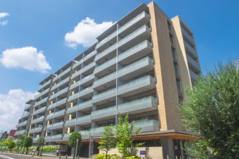 東京23区の新築マンションは“平均1億円以上”!? “年収500万円”でも「下町エリア」なら、手取りベースの返済計算＋頭金次第で買える望みはありますか……？