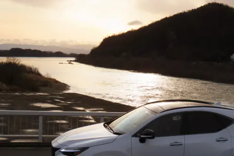 独身の友人が「レクサス LS」を購入！ 年収は“600万円程度”だそうですが、“1000万円以上”する車を買えるものなのでしょうか？