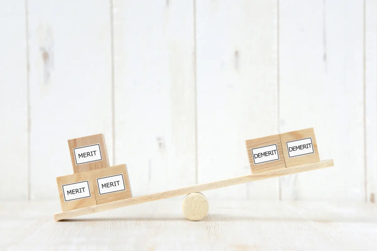 「年収の壁」の話題をよく見かけるけど、会社員にも関係ありますか？ どのようなメリットがあるのか、よく分かりません