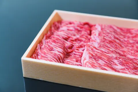 “お米や肉をもらってお得！”と思っていたのに、実は自己負担が“2000円”じゃ済まないケースもある？ ふるさと納税の“落とし穴”とは