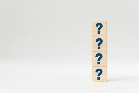 出張の「ホテル・飛行機」を自分で手配する同僚。「マイルやポイントが貯まって得」とのことですが、会社の経費なのに“自分のもの”にして大丈夫でしょうか？ ポイントは誰のものか確認