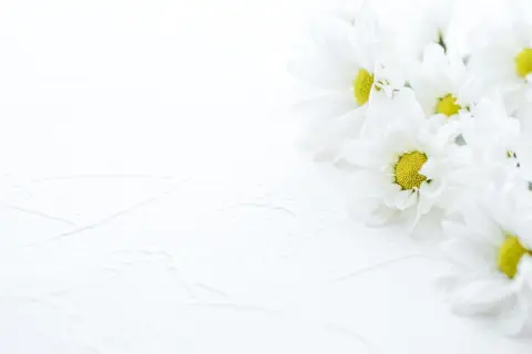 内縁の夫が亡くなりました。籍は入れていませんが、一緒に生活していました。遺族年金はもらえるのでしょうか？