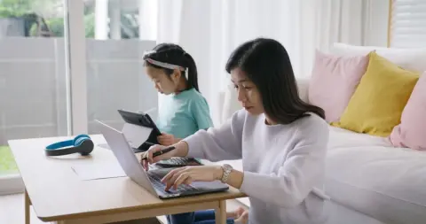 シングルマザーの私も来年から始まる「独身税」の対象になりますか？ いくらくらいの負担になるんでしょうか？