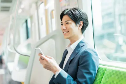 通勤中の「動画視聴」やPCとの「テザリング」で月5GBをすぐ消耗してしまう…。格安SIMでも月10GB以上ってありますか？