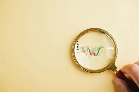 【半導体の注目株】20年前「東京エレクトロン」の株価は“2469円”！ 当時「100万円分」購入していたら、今頃“29.3倍”に!? 2025年の「今から投資」に必要な額も確認