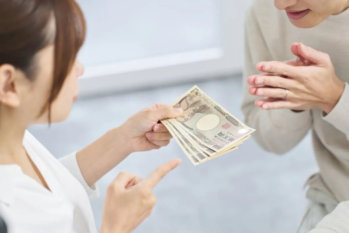30代「年収600万円」の会社員ですが、お小遣いは「月3万円」です。妻と子ども3人で都内在住なら、年収的に“妥当な金額”ですか？「増やしてもらう」のは厳しいでしょうか？