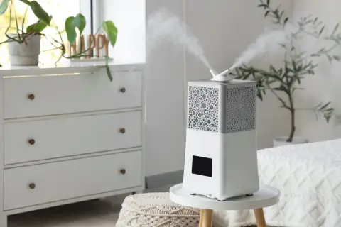 「部屋干しすれば加湿器はいらない」という母。正直そこまで「電気代」はかからないと思うのですが、本当に“節約になる”のでしょうか？「加湿器の電気代」を確認