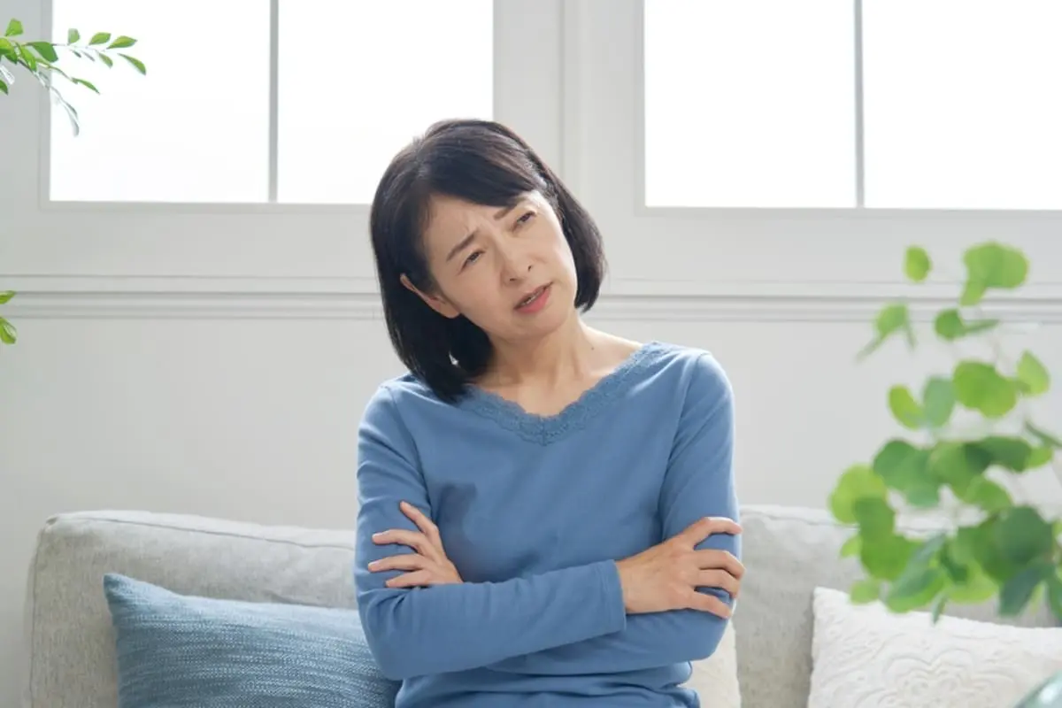 年収600万円で子どもが2人。小学生までは子育て中心にしたい… でも実際は貯金を切り崩しています。専業主婦のままでいるのは難しいでしょうか。