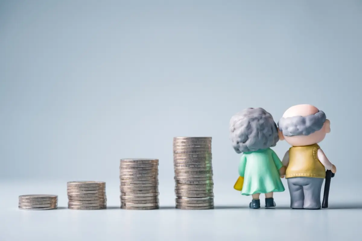 65歳以降の生活、年金だけで“月10万円”では足りない？ セカンドライフの家計収支をシミュレーション