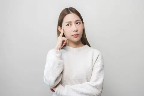 国民年金を払っていないと口座が差し押さえになると聞きました。本当に差し押さえられるケースってあるのでしょうか。どんな流れで差し押さえに至りますか？