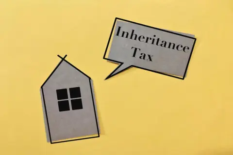 築30年の家でも固定資産税が下がらない。老朽化しても税金が高い”のはなぜ？