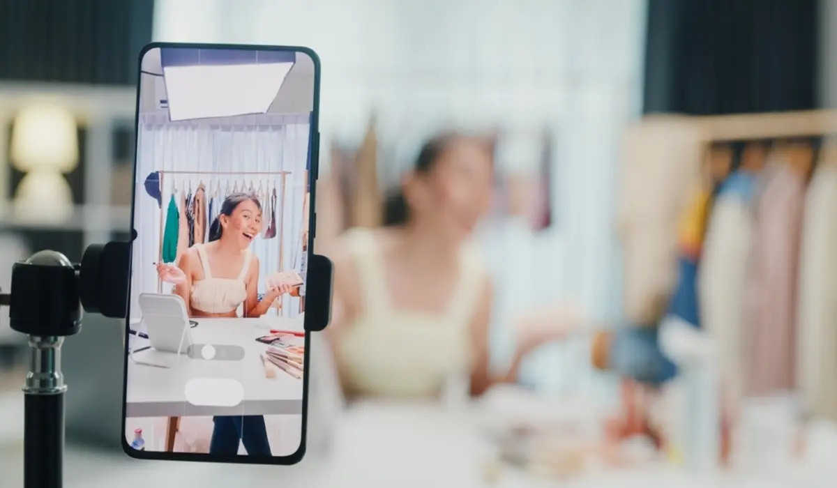 好きなTikTokerが、一度の生配信でギフトを「10万円以上」もらっていました。手数料を差し引かれて実際に受け取れる金額はいくらになるのでしょうか？