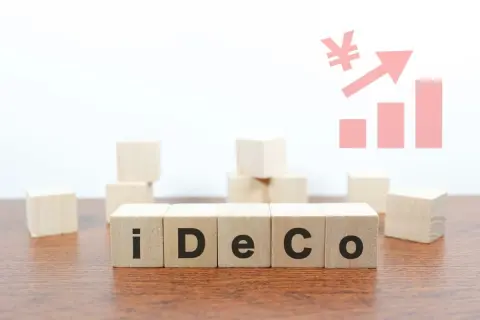 【iDeCo】「年収500万円」の会社員なら、掛け金“月1万円増額”で「年2.4万円」節税も！ 掛け金見直しの影響は？ 11月が“節税チャンス”な理由を解説