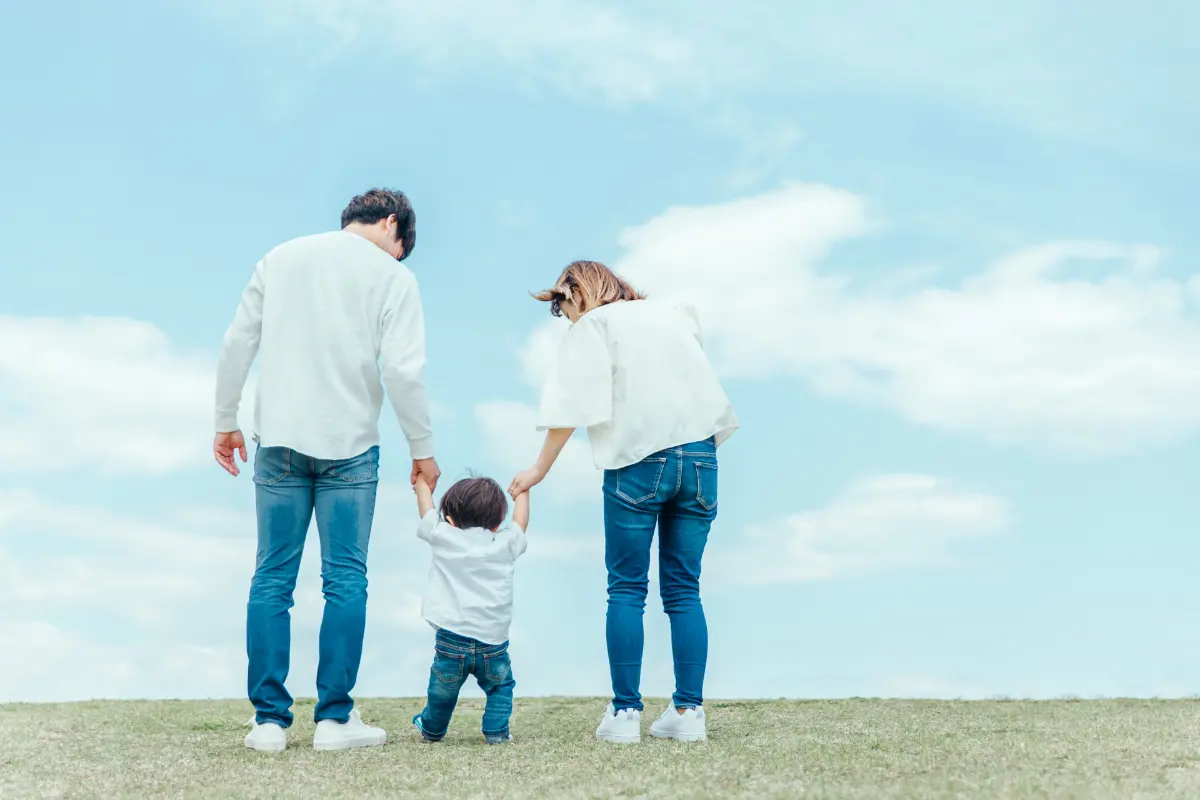 「独身税」こと“子ども・子育て支援金”。“年収600万円”だと「月額1000円程度」の負担増になりそう？年収に応じた負担額を紹介