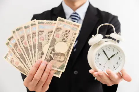 職場のパートさんが「時給1250円」なのに、私はずっと「手取り20万円」以下…残業は“ほぼなし”ですが、「正社員でいるメリット」ってあるんでしょうか？ 時給もあわせて比較