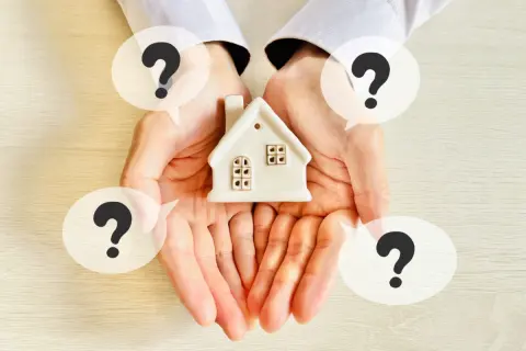 “空き家の実家”を「取り壊し」予定ですが、知人に「建物ないと固定資産税6倍になるよ」と言われました。「アパートを建てるとお得」らしいですが、“空き家のまま”じゃダメなのでしょうか？