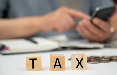 友人から「ふるさと納税いくら寄付した？」と質問されました。私は年収450万円ですが、返答すると“年収バレ”につながりますか？