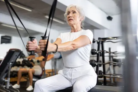 月1万円の大浴場付きジムでほとんどの時間を過ごす70代の母。光熱費だけでも月1万円は元が取れているでしょうか？