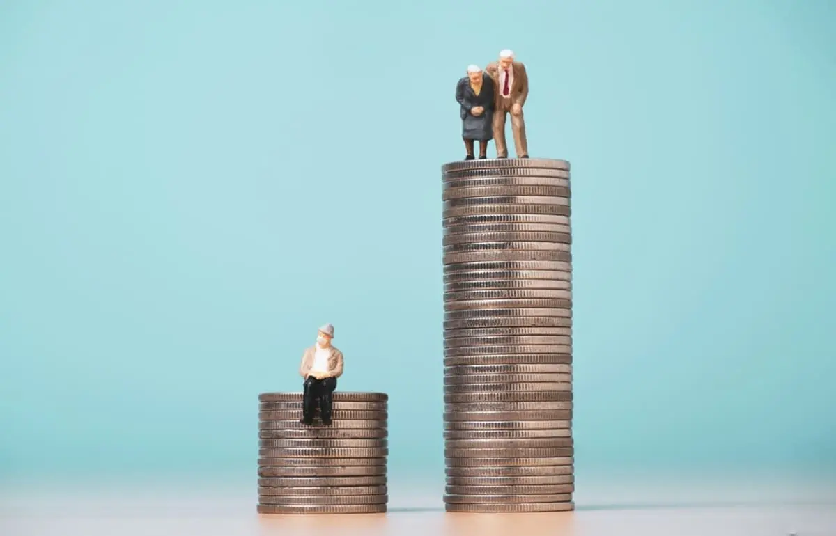 もうすぐ60歳の夫は「貯金500万円」しかありません…60代の「平均・中央値」と比べて少ないですか？ 老後資金は“最低1000万円”ないと厳しいでしょうか？ 統計をもとに解説