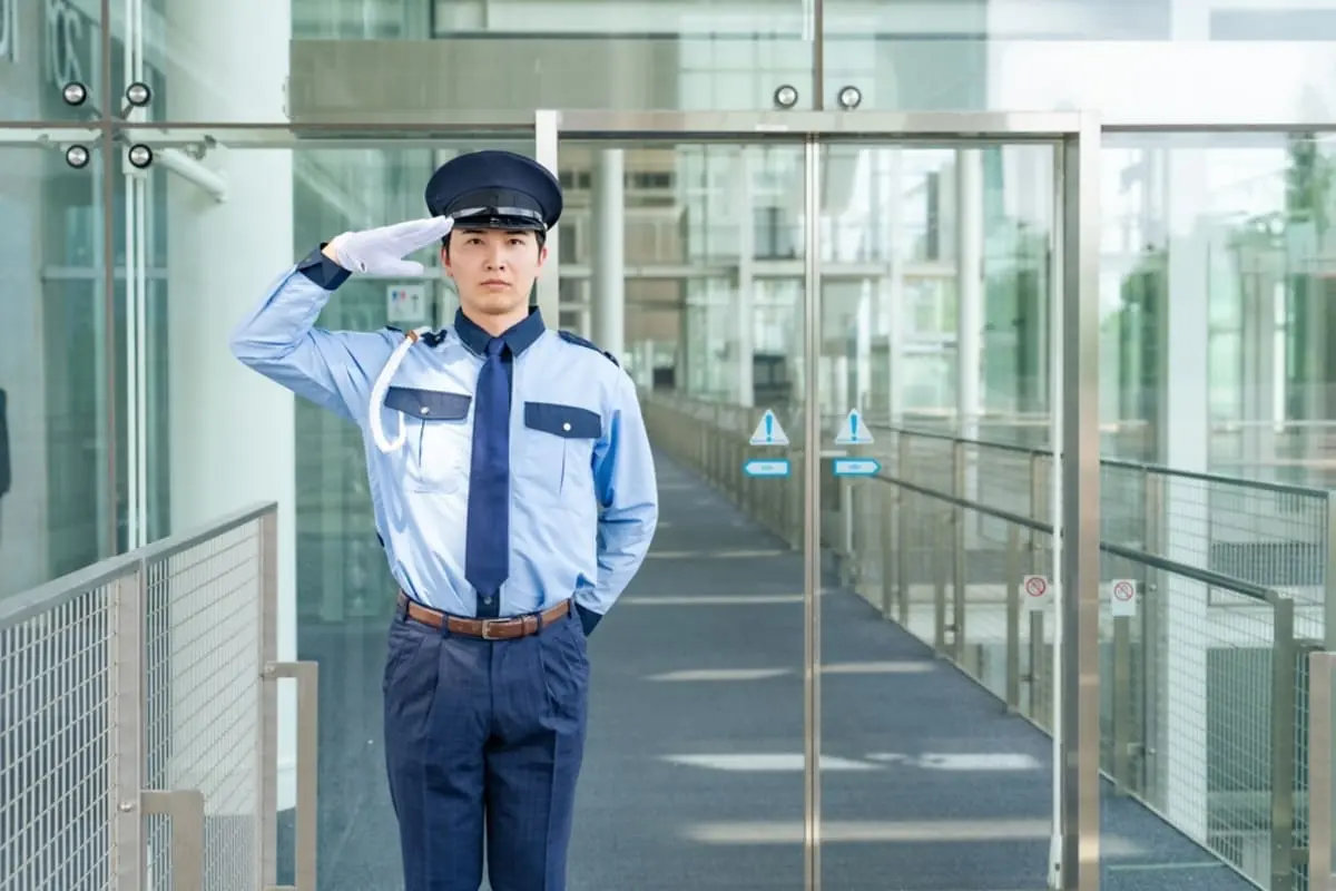 40代で警備員の給料はどのくらい？仕事内容も解説