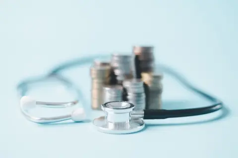 今年の医療費を合算したら“9万円弱”でした。「10万円ルール」に当てはまらない場合でも、控除が使えるケースはある？