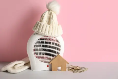 「ストーブ」と「エアコン」、冬に10時間つけるならどちらの方が電気代が安い？