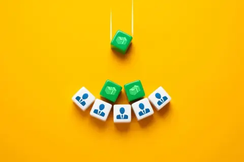 私の会社は「ボーナス」が“年100万円”支給されます。中小企業の中では「勝ち組」ですか？ 夏・冬「50万円ずつ」は恵まれているでしょうか？ 統計データから“平均ボーナス額”を確認