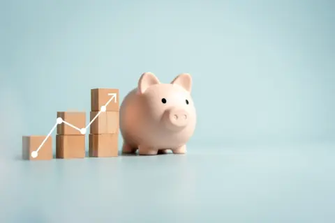 20代で100万円を貯金中。銀行に置いたままだともったいない気がします。投資するならどれくらいの割合がベストでしょうか。