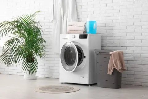 洗濯機は「ドラム式・縦型」で“電気代・水道代”はどれだけ違う？「乾燥機能」があるならドラム式のほうが便利でしょうか？“1回あたりのコスト”も比較