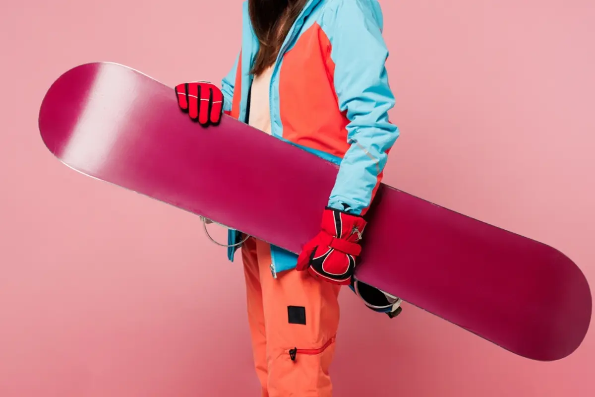 スノボ板を持って新幹線に乗るのですが「荷物席」を取っても大丈夫でしょうか？ 年末のタイミングでもあり、最近は席のトラブルが多くて不安です。