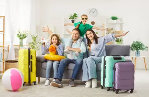 東京から広島への帰省、家族4人で「飛行機」「新幹線」ではどちらが交通費をおさえられますか？