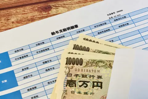 10月からパートの時給が“1300円”に上がって「夫の扶養」から外れそう…！ 「パート先の社会保険」に入った場合、いくら稼げば「社会保険料」を“ペイ”できますか？