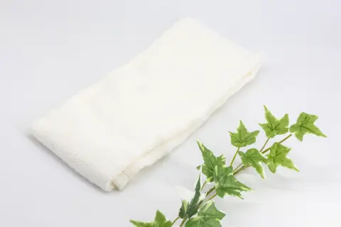 年末に泊まったホテルで妻が誤って持ち帰ってしまった「今治のバスタオル」、後で調べたら“1万円以上”することが判明！ 今からでもホテルに連絡して「弁償」すべきでしょうか……？