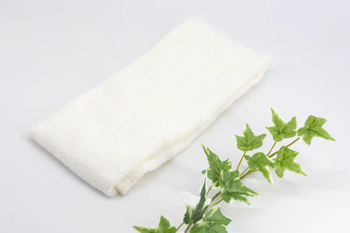 年末に泊まったホテルで妻が誤って持ち帰ってしまった「今治のバスタオル」、後で調べたら“1万円以上”することが判明！ 今からでもホテルに連絡して「弁償」すべきでしょうか……？