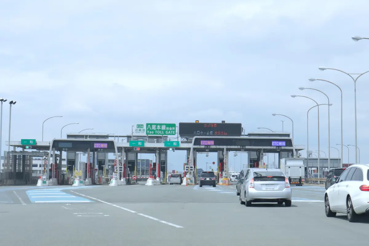 2030年頃には「今のETC車載器」が使えなくなる!? 「深夜・休日3割引」に釣られて“2万円”払って付けてもらったのに、また買い替えになってしまうんでしょうか…？