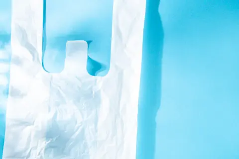 スーパーで「レジ袋3円」を毎回買っています。年単位で見ると、実は“地味に損”しているのでしょうか？