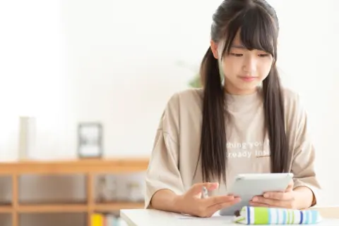 3人兄弟の末っ子が、来年私立高校に進学予定です。「3人目はタダになる」と聞いたのですが、本当に“全額無償”になるのでしょうか？