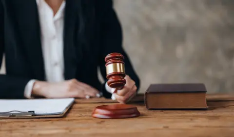 妹夫婦から、私が将来相続する実家の土地内に家を建てたいと相談されました。将来の相続でトラブルは生じないでしょうか。