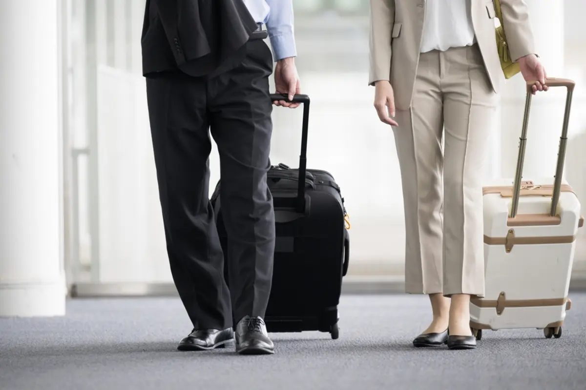 海外出張が増えた結果、「出張先で受け取る日当」が増加。同僚は「日当は非課税だから大丈夫」と言うのですが、年間でかなりの金額になります。確定申告は必要でしょうか？