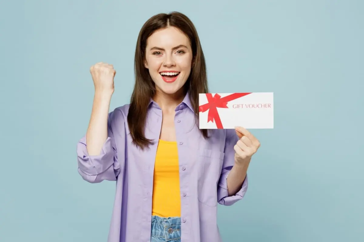 【優待】イオンで「毎月3000円分」を“無料で買い物”できる!? 実質利回りは配当込みで「16％」！ 投資額はいくら必要？ 株価の推移と“注意点”も確認