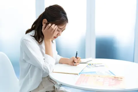 息子が「理系の私立大学」に合格したけど、学費「4年で800万円」に絶句…わが家は「年収600万円」ですが“修学支援制度”の対象外ですよね？ 理系だけの「特別ルール」適用のワケとは