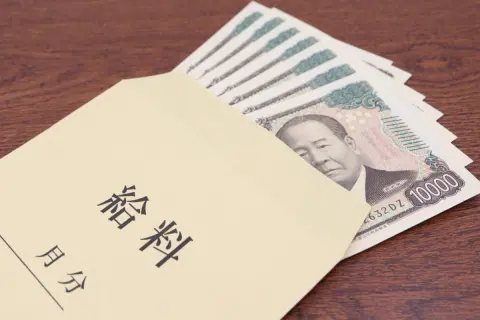 「副業収入が年間20万円」を超えました…。同じく副業している友人に相談したところ「申告しなくてもバレない」と言われたのですが、本当に大丈夫なのでしょうか？